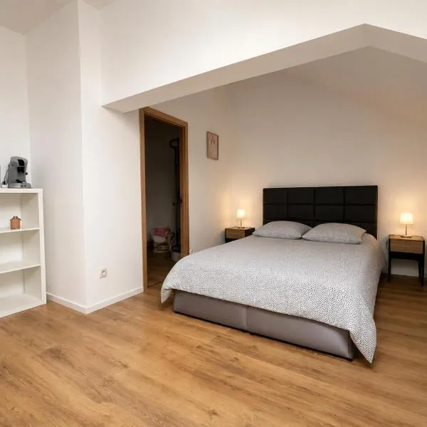 Station 64 A5 Charleroi-Airport, hotel Charleroi-ban