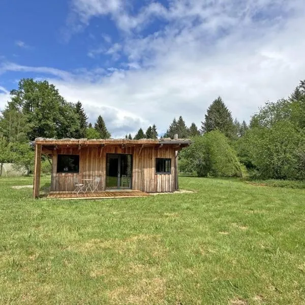 La cabane de la mésange, hotel em Peyrat-le-Château