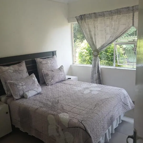 90 Degrees Guest House Emalahleni, Hotel in Witbank