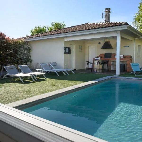 La villa des Épicuriens - Arès - Bassin d'Arcachon, hotel v destinácii Arès