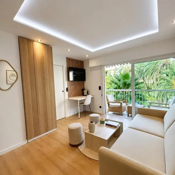 Studio design avec terrasse Cannes centre palais festival, hotel v Cannes