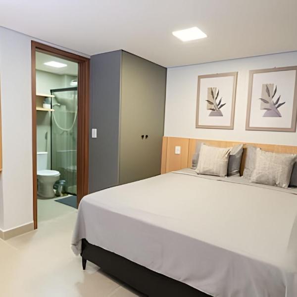 Studio completo com Wi-Fi, cozinha equipada e muito conforto 108