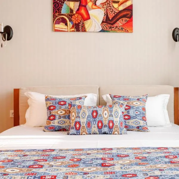 Etno style apartment Buhar Jyrau, hotel en Astaná