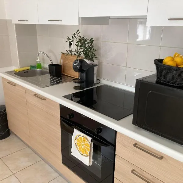 Lorenzo apartment, hotell sihtkohas Milna