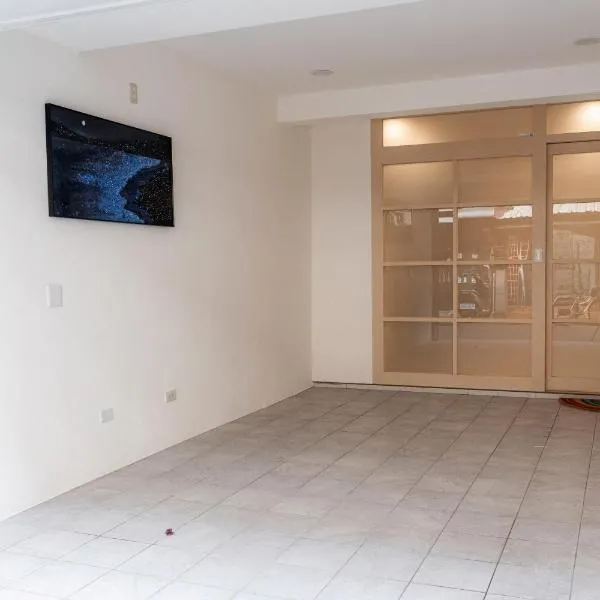 White Changan Apartment, hôtel à Kaohsiung