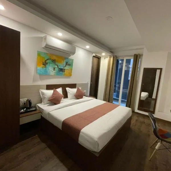 Limewood Stay - Cyber Hub, hotelli kohteessa Gurgaon