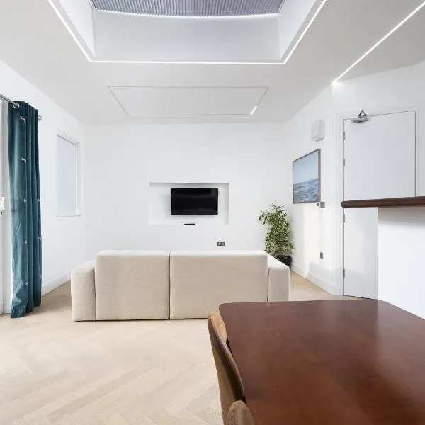Harrow Boutique Suites, hotel i Harrow