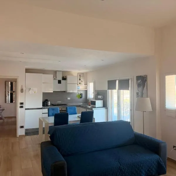 New, bright, cozy Florence apartment with view, hotell i Florens