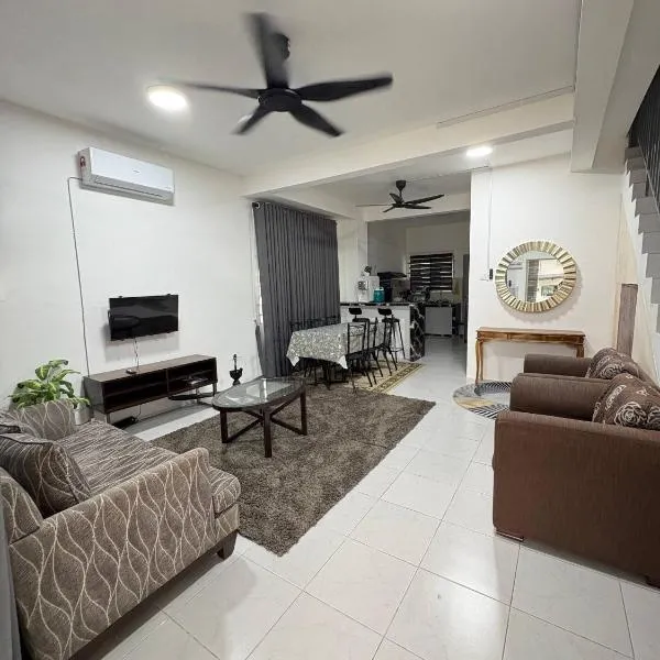Arowana Homestay MALAY ONLY, готель у місті Сунгай-Петані
