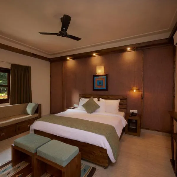 Aacorn Hideaway Resort & Spa photo 2