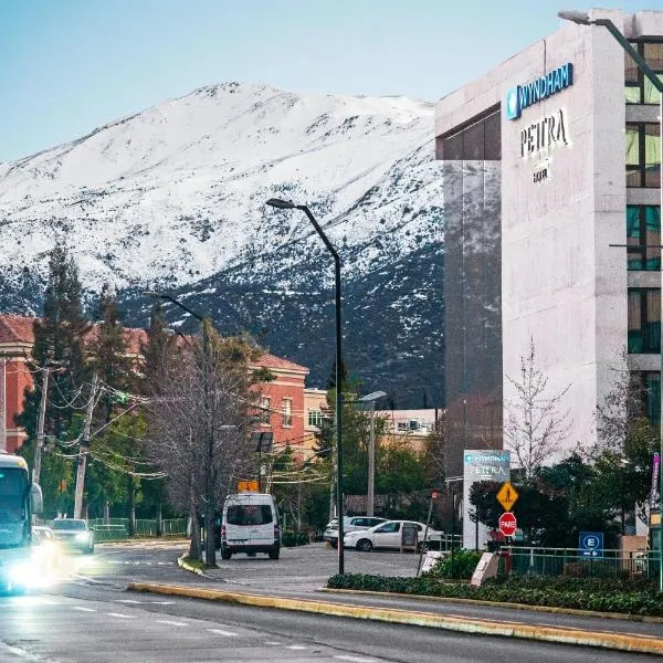 Wyndham Santiago Pettra, hotel v destinácii Santiago