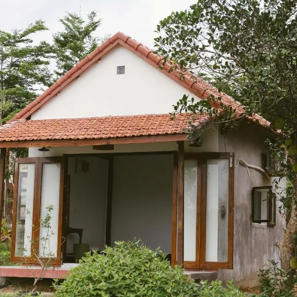 Thôn Hoa Sen โรงแรมในThôn Xuân Lỗ