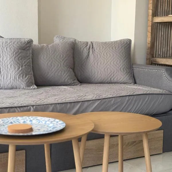 Zooni Shell Apartment Kalyves Chalkidiki, hotel em Kalivia Poligirou