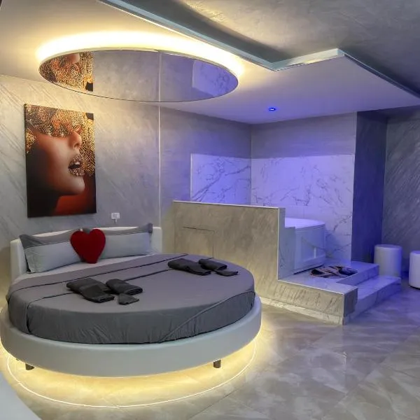 B&B Luxury Room e Spa، فندق في Apricena