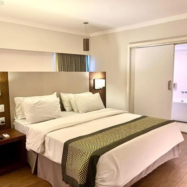 Oasis Plaza Hotel โรงแรมในฮิเบเราเปรโต