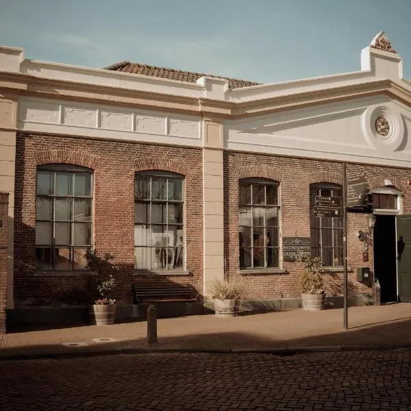 Boutique Hotel De Oude Veste، فندق في هيليفوتسلاوس