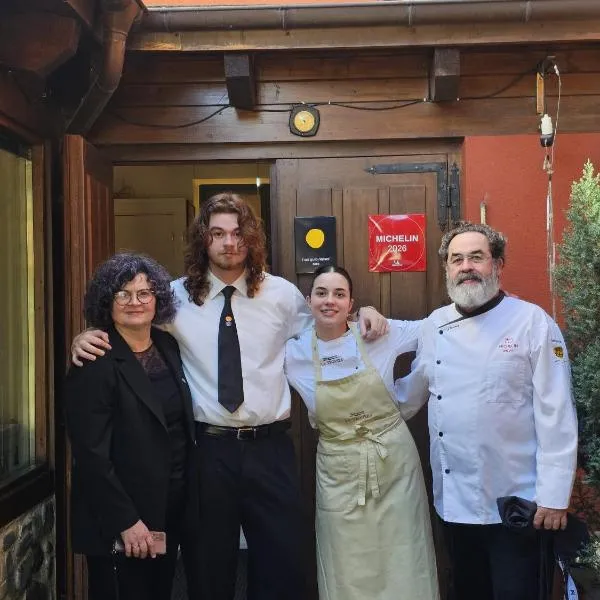 La Tronera del Bierzo Restaurante-Hotel, hotel en Villadepalos
