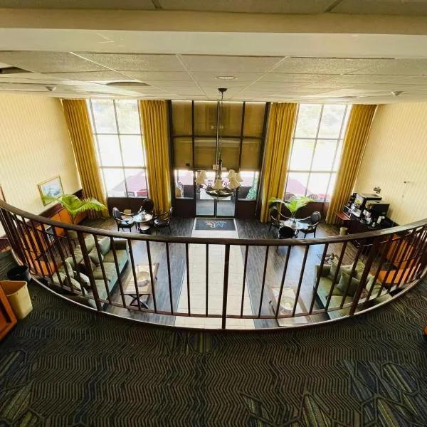 Mystic River Hotel & Suites – hotel w mieście Mystic