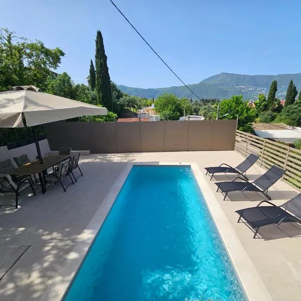 Casa Sofia, hotel v mestu Dassia