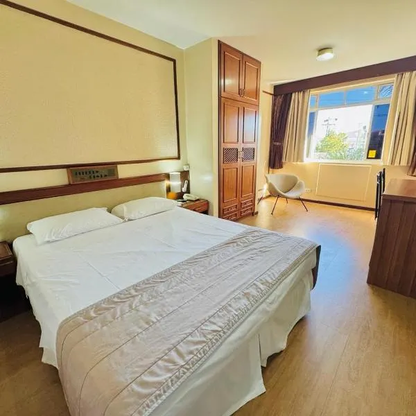 Lira Hotel, hotel em Curitiba