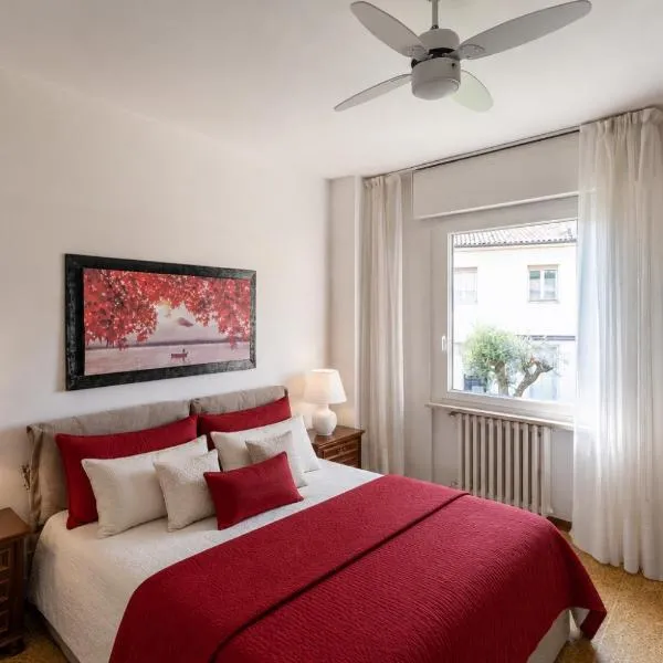 CASA CARLINA Pet Friendly, hotel a Salò