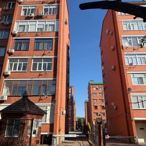 Уютная квартира в центре города, hotel em Oral