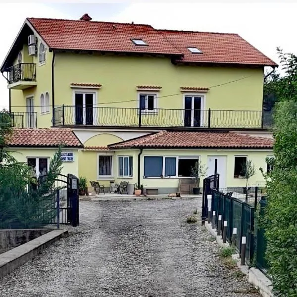 Apartman Emily, khách sạn ở Čavle
