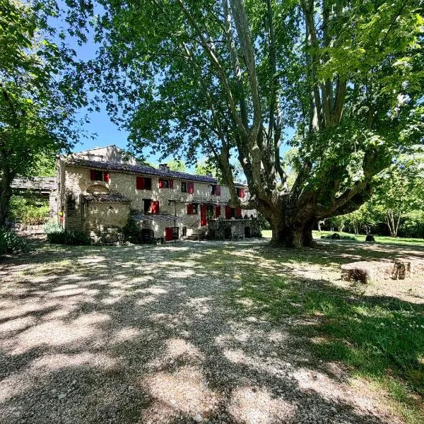 Le Vieux Moulin, готель у місті Форкальк'є