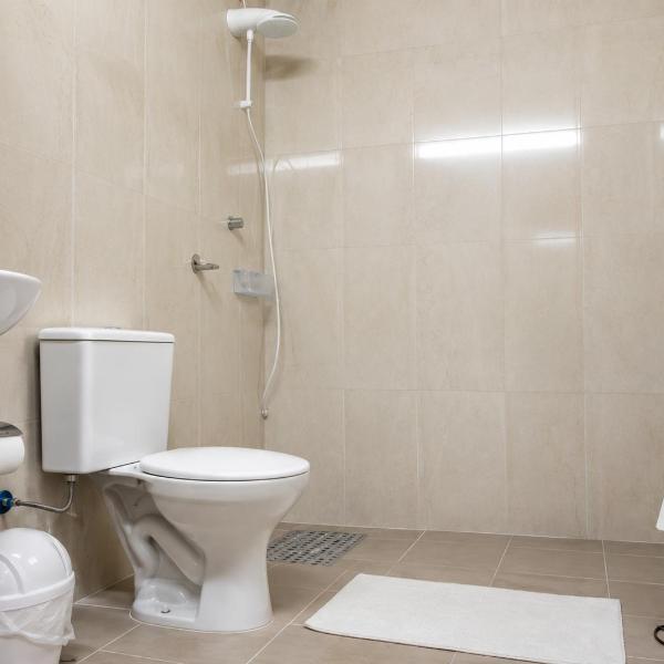 Chale Aconchegante Privativo com Varanda Churrasqueira e Decoração - Sitio Pauletto - Pet Friendly - Foto 2