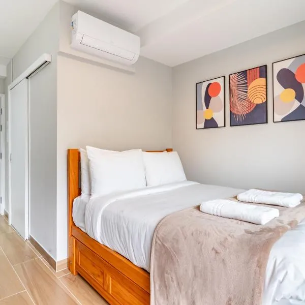 Flat Brooklin-Campo Belo SP - 5-10min Congonhas - Wi-Fi fibra ótica - Cozinha completa, hotel in São Paulo