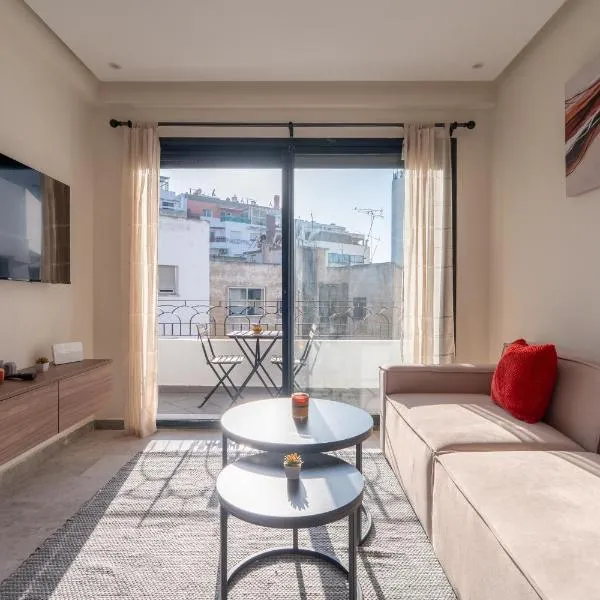 Appartement 1 Chambre avec Balcon, Parking Privé et Fibre 100 Mb, hotel em Casablanca