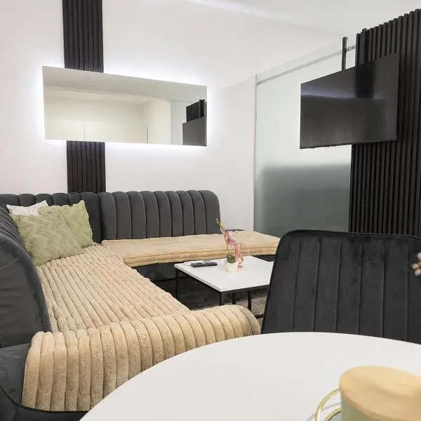 J S Apartman, hotell i Brčko