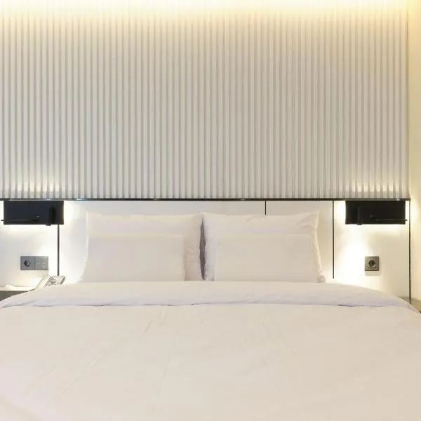 Seocho JS Hotel, khách sạn ở Seoul