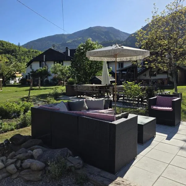 Sachserhof Ferienwohnungen in Sachsenburg, hotel i Sachsenburg