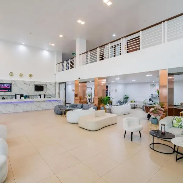 The Kris Resort Hotel, hotel em Patong Beach