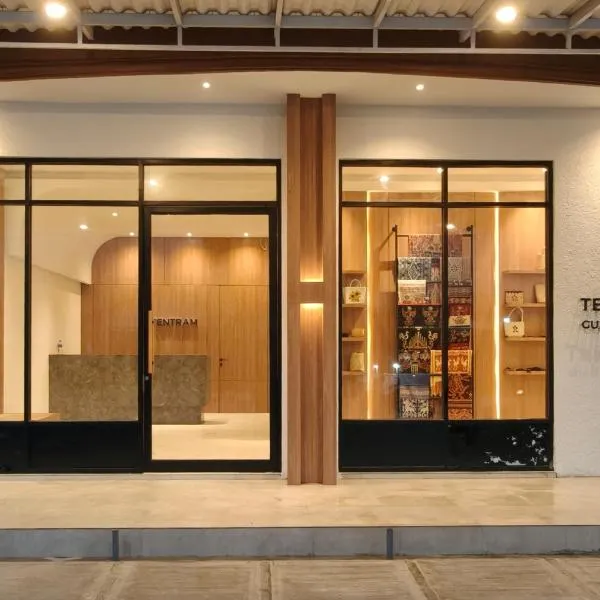 Tentram Guest House, hotel di Waikabubak