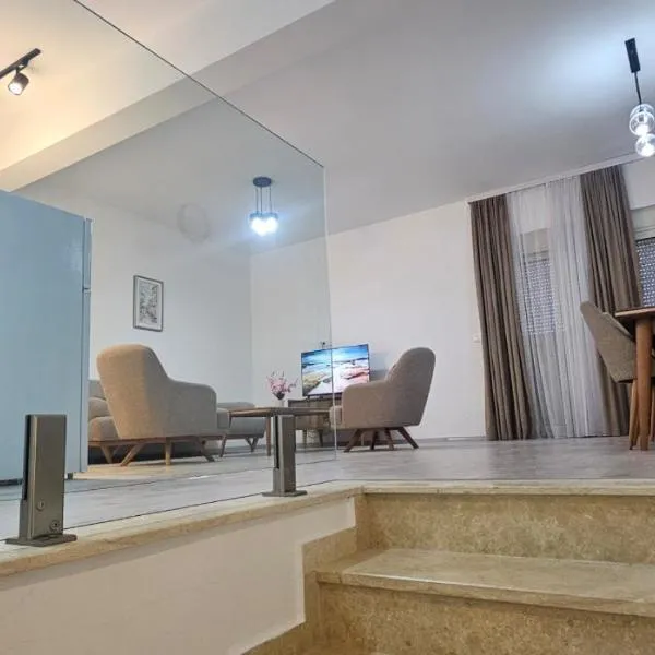 DUPLEX LUX RESIDENCE-JACuZZI, hotel en Ulcinj