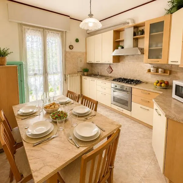 Viesnīca Big Apartment with 3 rooms pilsētā Kaorle