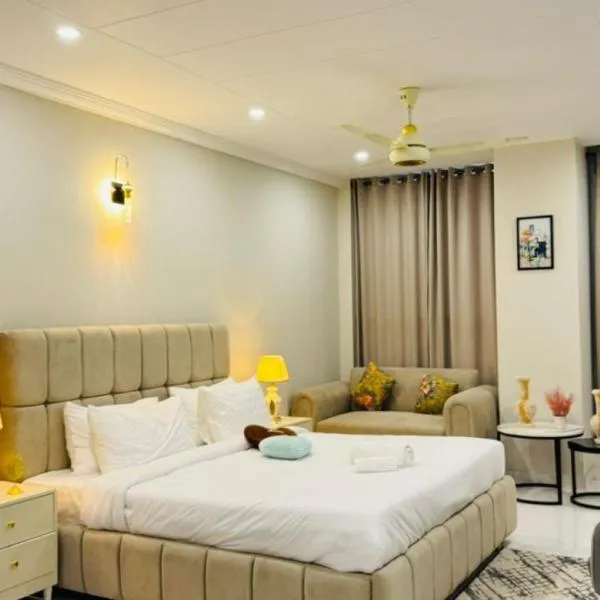 Skyline Transit Studio - 2 Min Drive Airport & Motorway, Hotel in Islamabad