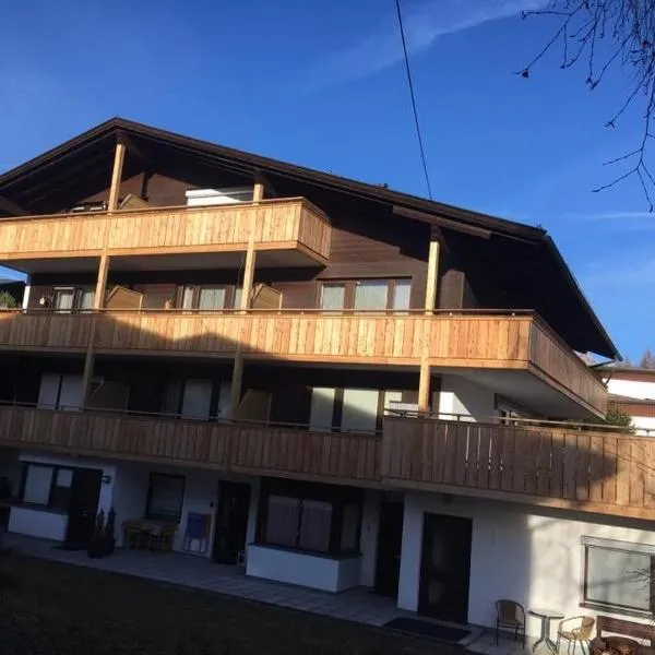 Appartement in Haus Arabella in Seefeld โรงแรมในเซเฟลด์ อิน ทิโรล