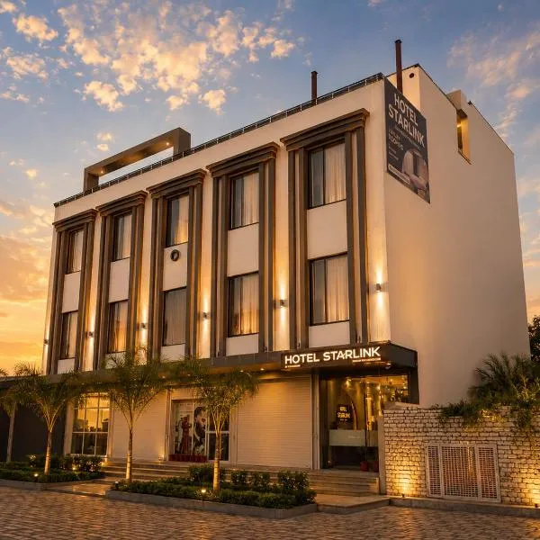 Hotel Starlink By The Nine Hotel, hotelli kohteessa Jaipur