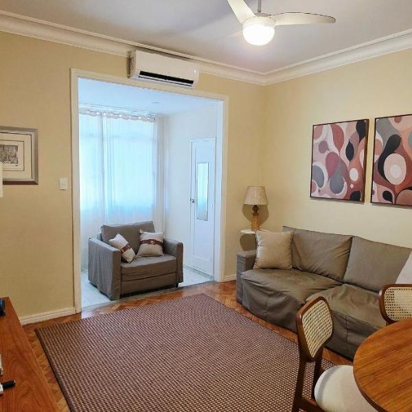 Apartamento 1 quarto reformado perto da praia em Copacabana