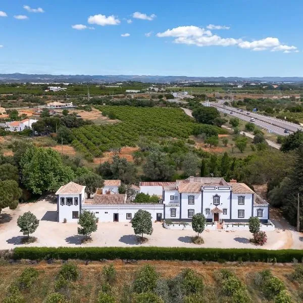 Quinta de Loubite by Sweethomes, hotel in Lagoa