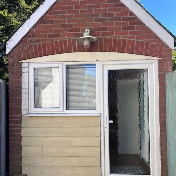 Private Guest House, hotel in Hythe