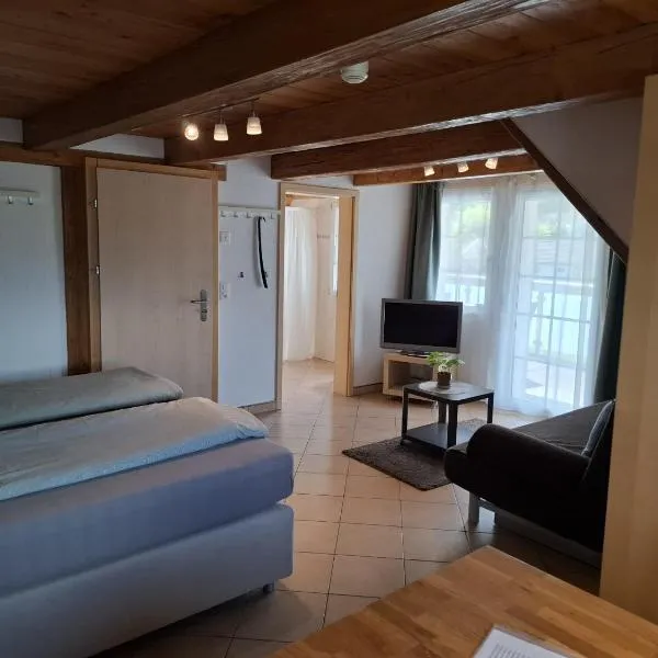 Viesnīca Hotel & Restaurant Rössli pilsētā Seedorf