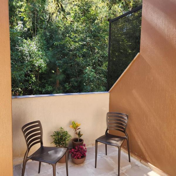 Apartamento aconchegante com área verde privativa próximo à Catedral - Foto 4