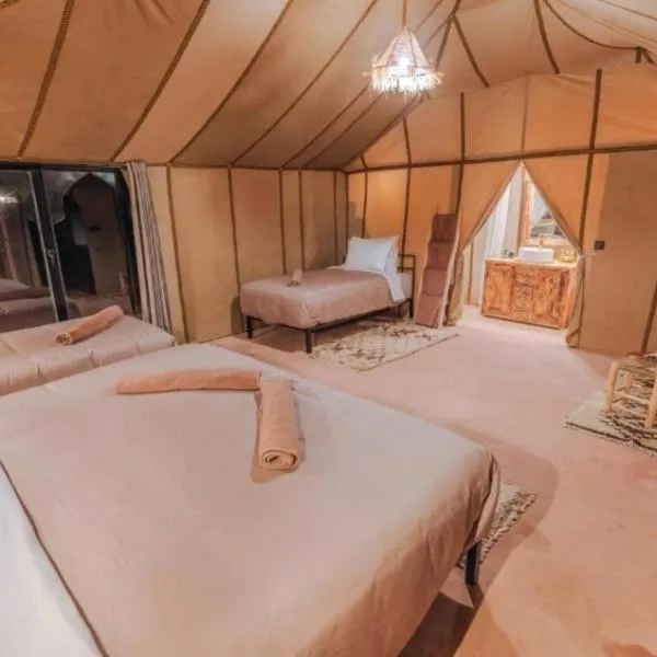 Merzouga Dunes Glamping, hotel v destinácii Merzouga