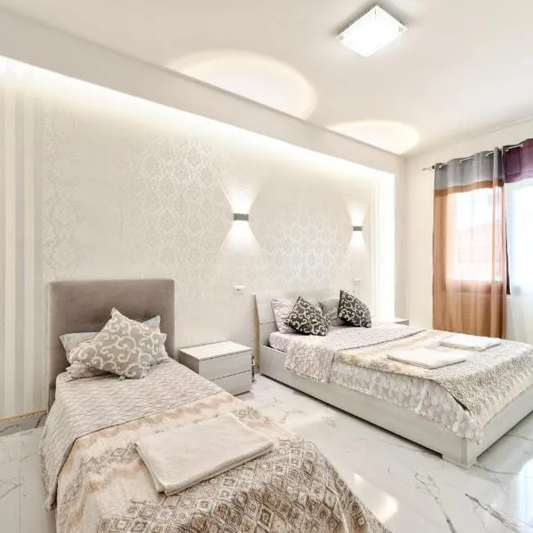 Venice Miramare 2 โรงแรมในZelo