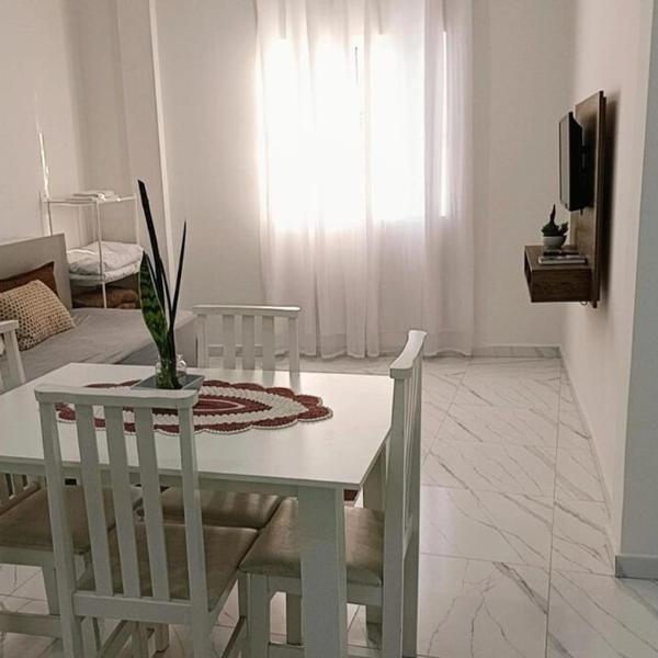 Apartamento novo próximo a FIP