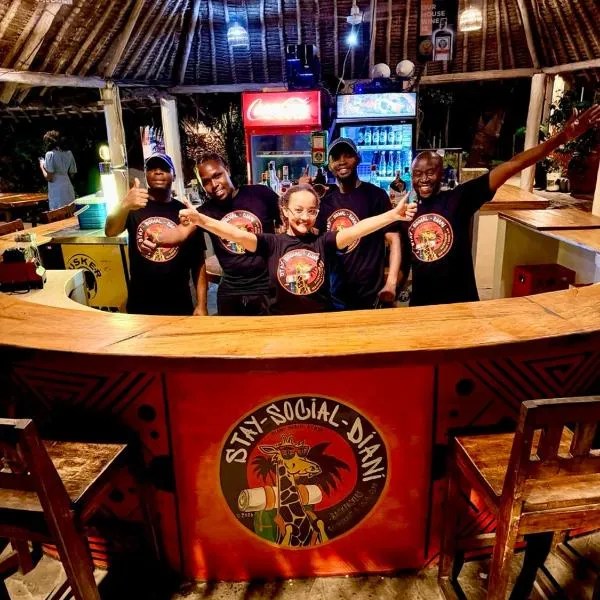 Stay Social Diani - Backpackers & Social Hub, hotel v destinaci Diani Beach